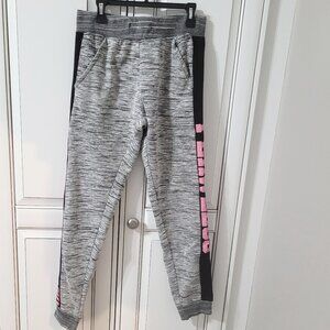 Thrill 94 jogger Medium